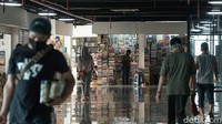 Pasar Buku Kenari terletak di lantai 3 Pasar Kenari Lama, Jalan Salemba Raya, Jakarta Pusat. Pasar Kenari dikelola PD Pasar Jaya dari Pemprov DKI Jakarta.