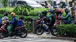 Potret Pemotor Terobos Pedestrian Kolong JLNT Casablanca