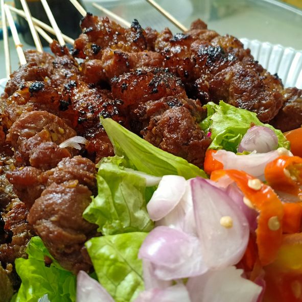 sate babi johan