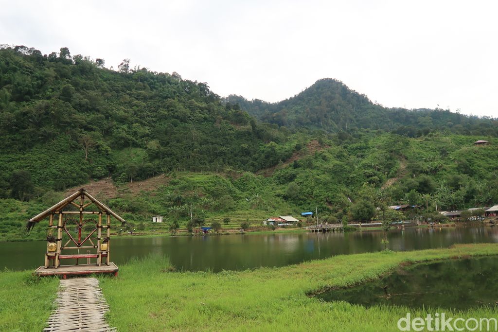 Situ Rawa Gede, Danau Tersembunyi di Bogor yang Cantiknya Bikin Meleleh