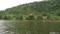 Danau ini buka 24 jam karena dijadikan sebagai tempat kemping juga. (Bonauli/detikcom)