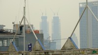 Gedung-gedung pencakar langit di Jalan Sudirman-Thamrin tidak terlihat begitu jelas dari lokasi. (Foto: Andhika Prasetia/detikcom)