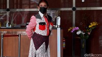 Hal itu disampaikan Edhy saat bersaksi di sidang perkara suap ekspor benur dengan terdakwa Direktur PT Dua Putera Perkasa Pratama (PT DPPP), Suharjito. Edhy, yang juga sebagai tersangka dalam kasus ini, menyebut ada protes karena banyaknya warga yang diamankan karena penangkapan benur.