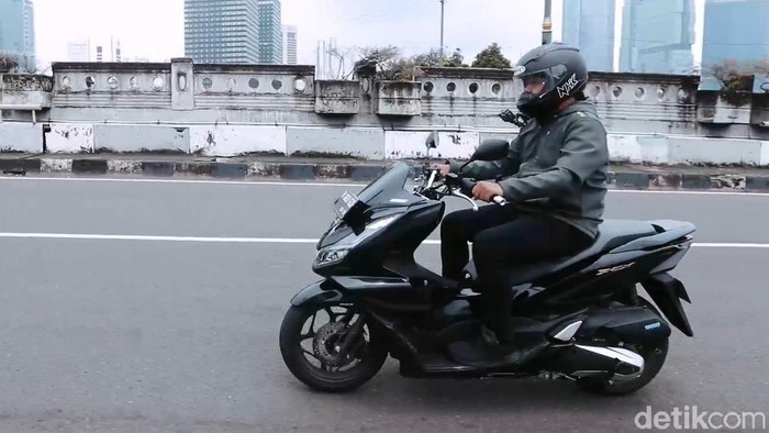Test ride PCX 160