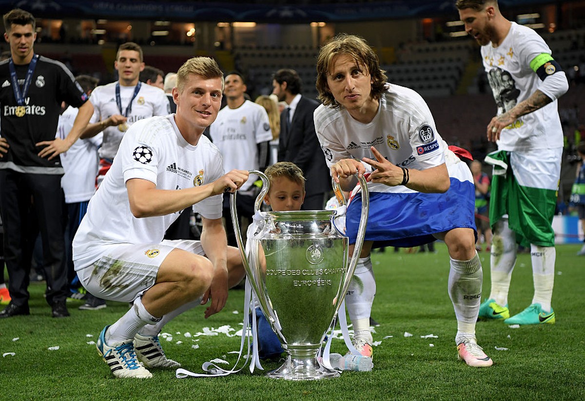 Romantisme Toni Kroos dan Luka Modric (Getty Images/Matthias Hangst)