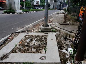 Trotoar Jalan Woltermonginsidi Jaksel Menanti Ditata Pemprov DKI