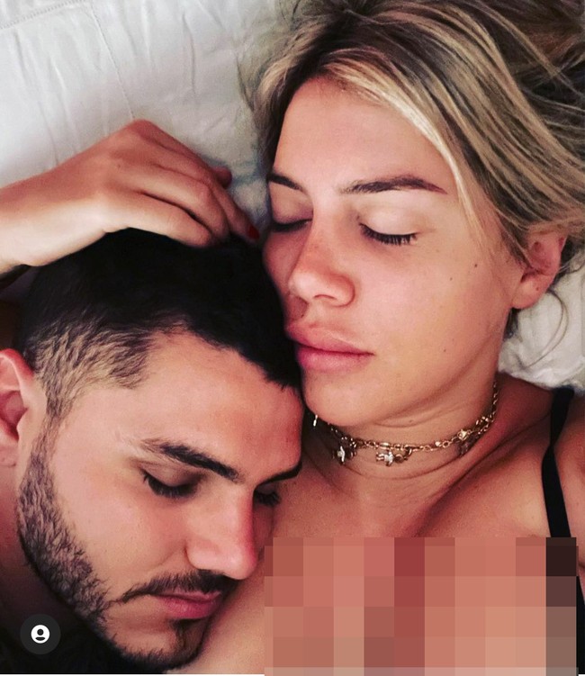 Wanda Nara yang berprofesi sebagai agen sepak bola itu juga mengumbar kehidupan seksnya. Wanda mengatakan bahwa dia aktif memberikan seks oral untuk suaminya.  Foto: Dok. Instagram/@wanda_icardi
