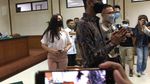 Potret Wulan Guritno Hadiri Sidang Perdana Cerai Tanpa Suami