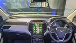 Wujud Wuling Almaz RS: Bisa Dihidupkan Lewat HP dan Nyetir Sendiri