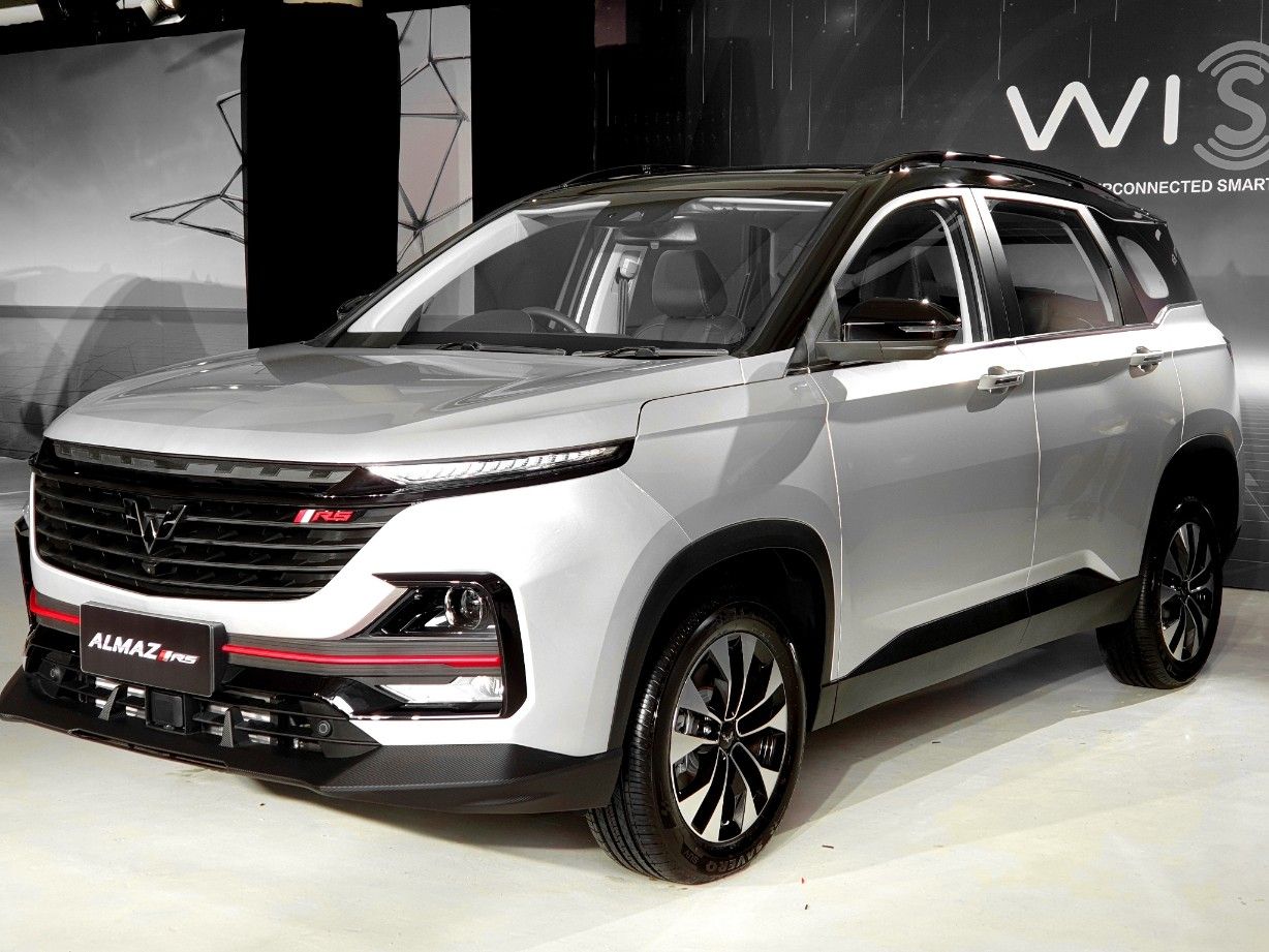 Wuling Almaz RS Wuling Almaz RS