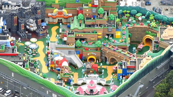 Pada wahana Super Mario disebutkan pengunjung nanti akan memasuki taman melalui pipa yang akan membawa mereka ke Kerajaan Jamur. Bagaimana latar yang ditampilkan di game, itu pula yang akan kamu temui di wahana ini.  