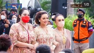 Foto: 6 Gaya Aurel Hermansyah Saat Siraman, Manglingi Bersanggul Jawa