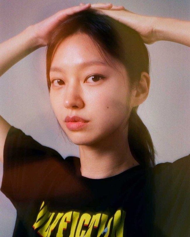 Selain karakternya yang menonjol, penampilan cantik artis Korea itu juga membuat penonton terkagum. Meski telah lama bermain drama dan film, tampaknya penonton baru memperhatikan penampilannya yang awet muda setelah mengetahui usia aslinya baru-baru ini.Foto: Instagram @choiyuhwa