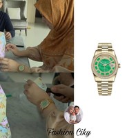 Terakhir ada koleksi jam tangan Rolex milik Citra Kirana. Walaupun terlihat sangat simple tapi harga jam tangan itu cukup untuk membeli 3 atau lebih mobil loh. Rolex seri day-date yellow 36 yellow gold diamond bezel green dual president watch itu dijual dengan harga Rp 757 juta. Foto: dok. Instagram/@fashion_ciky