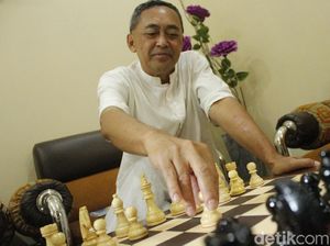 Saat Irene Vs GothamChess, Dewa Kipas Malah Main Catur Sendiri