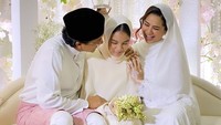 Selamat ya Engku Emran dan Noor Nabila! Dok. Instagram/idhamkhan