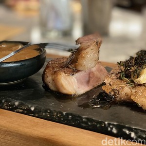 Sensasi Steak Dry-Aged di Sir Loin, Restoran Baru di Jakarta Sensasi Steak Dry-Aged di Sir Loin, Restoran Baru di Jakarta
