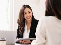 Bingung Saat Ditanya Pilih Keluarga atau Pekerjaan? Ini Jawabannya