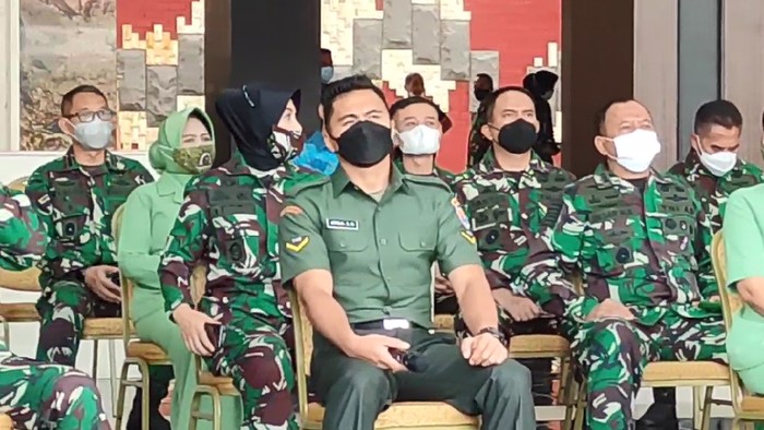 Jalani Sidang Perubahan Nama, Aprilia Manganang Berseragam Dinas TNI Pria