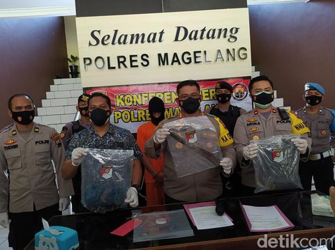 Jumpa pers kasus pembacokan adik ipar hingga tewas di Magelang, Jumat (19/3/2021).
