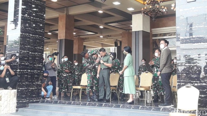 KSAD sematkan label nama baru untuk Aprilio Manganang (Ilman/detikcom)
