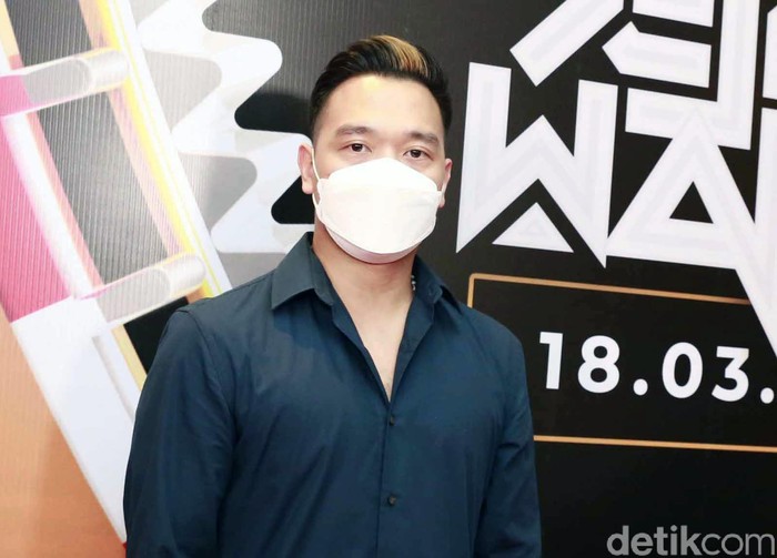 Michael Yukinobu di kawasan Kuningan.