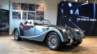 Demi menggerak pasar mobil mewah di Indonesia, Morgan resmi memperkenalkan Morgan Plus Four dan Morgan Plus Six untuk pasar Indonesia. Sekaligus menyatakan mobil asal Inggris ini sudah bisa dipesan, meski harga yang ditawarkan disesuaikan dengan keinginan konsumen sultan di Indonesia. Foto: dok. Morga Motor Company Indonesia