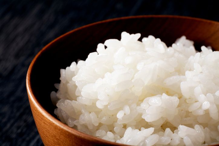 nasi pulen ala 'hokben' tapi gagal karena salah masukkan agar-agar hijau.
