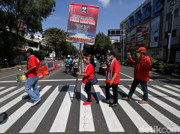 Pasoepati Kampanyekan Nonton Piala Menpora di Rumah
