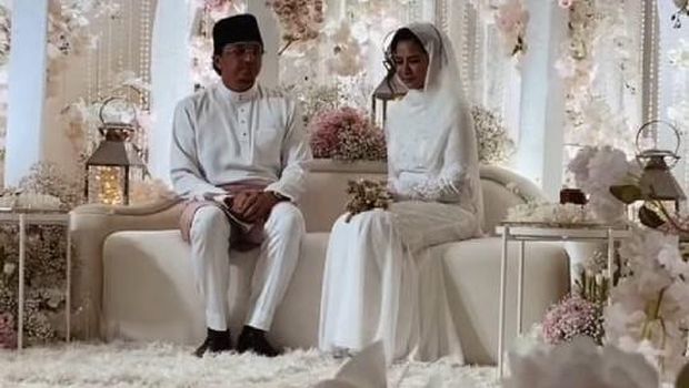pernikahan Engku Emran