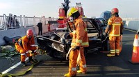 Kecelakaan di pagi hari itu bermula saat pikap bernopol L 8094 PF berangkat dari Madura menuju ke Surabaya.