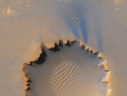 Foto-foto Terbaik Planet Mars Jepretan NASA