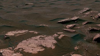 Pemandangan dari Mast Camera (Mastcam) di penjelajah Curiosity Mars NASA yang menunjukkan dua skala riak, ditambah tekstur lainnya, di bidang bukit pasir Bagnold di Gunung Sharp. Foto: NASA/JPL-Caltech/MSSS