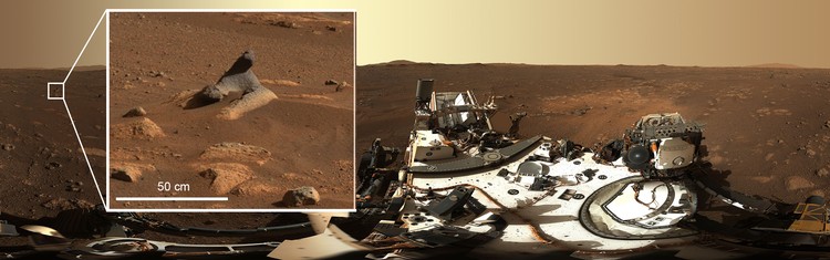 Batu yang terlihat dalam foto panorama 360 derajat pertama yang diambil dengan instrumen Mastcam-Z.