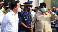 Prabowo mengatakan, PTDI sebenarnya pernah jadi pelopor dalam kebangkitan industri Indonesia pada tahun 90an tetapi akibat dinamika politik dunia, arah pengembangan PTDI mengalami rintangan-rintangan. 