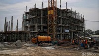 Saat ini telah terlihat 2 tower yang telah dibangun dari total rencana 5 tower. di lokasi ini akan dibangun lima blok dengan total 241 unit hunian bertipe 36. 