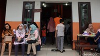 Memang, wisata kuliner satu pasti digemari begitu banyak orang. Lalu apa yang jadi unggulan dari Bakso Solo Kidul Pasar Malang, yakni rasanya masih sama sejak 1965.