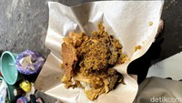 Alamat Nasi Buk Tuni: Jl. Kyai Tamin No.125, Sukoharjo, Kec. Klojen, Kota Malang, Jawa Timur 65118.
