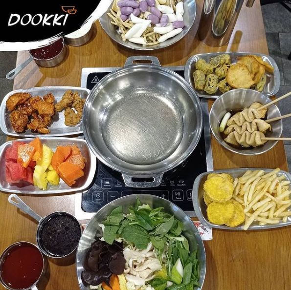 Makan Malam Kenyang di Restoran Korea AYCE yang Komplet Ini