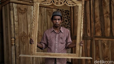 Semangat Perajin Mebel Demak di Tengah Pandemi