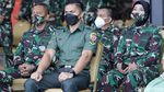 Aprilia Manganang Ganteng Berseragam Jalani Sidang Pergantian Jenis Kelamin