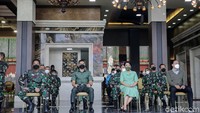 Dalam sidang itu, pihak yang diberi kuasa membacakan alasan-alasan dan permohonan kepada hakim mengenai pergantian nama dan status jenis kelamin. Dalam sidang, Manganang tidak mengajukan nama Lanang. Dalam persidangan, Manganang mengajukan nama Aprilio Perkasa Manganang.