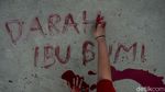 Teatrikal Banjir Darah Refleksikan Krisis Iklim