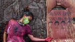 Teatrikal Banjir Darah Refleksikan Krisis Iklim