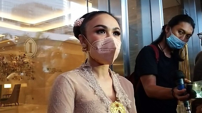 Yuni Shara
