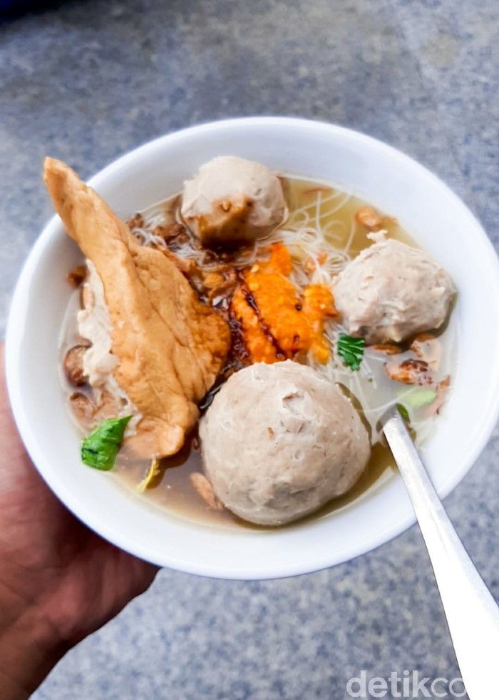 Enak Banget Bakso Pak De Bca Puri Yang Selalu Diantre Pembelinya