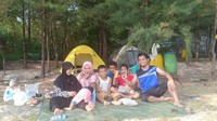 Bersantai setelah makan siang