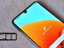 Galaxy A32 Awesome Black, Tampilan Premium Harga Tak Sampai Rp 4 Juta