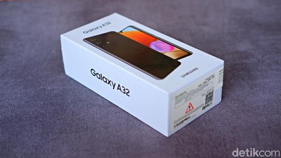 Galaxy A32 Awesome Black, Tampilan Premium Harga Tak Sampai Rp 4 Juta
