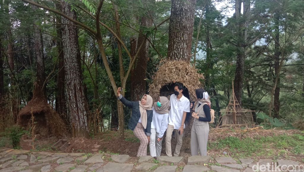 Wana wisata Pijar Park yang terletak di lereng Muria, Desa Kajar Kecamatan Dawe, Kudus, Sabtu (20/2/2021)